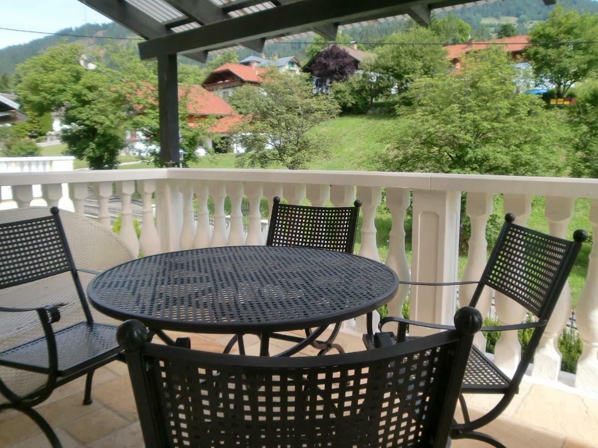 Garten- & Loggia-Appartement Herrenhaus Dellach im Drautal Exterior photo